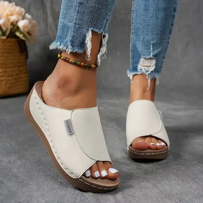 Steff – Ergonomic and Non-Slip Sandals for Pain Relief